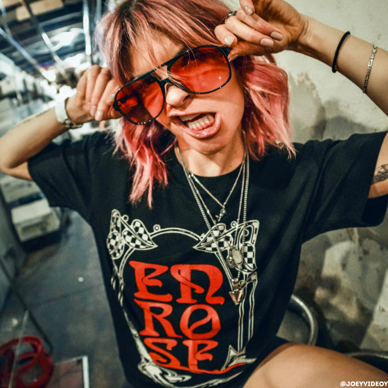 Enrose Tee